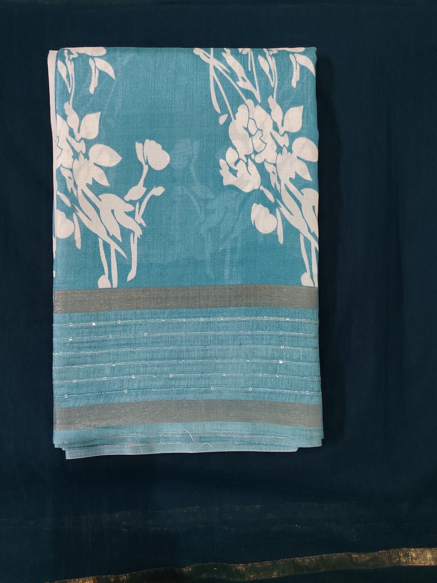 Dola silk saree ( semi)