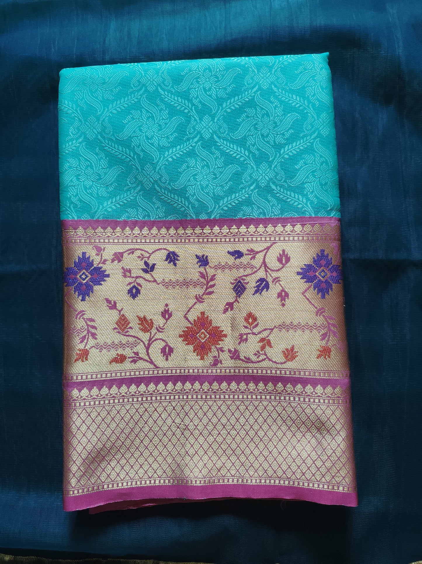 Taanchui silk saree ( semi)