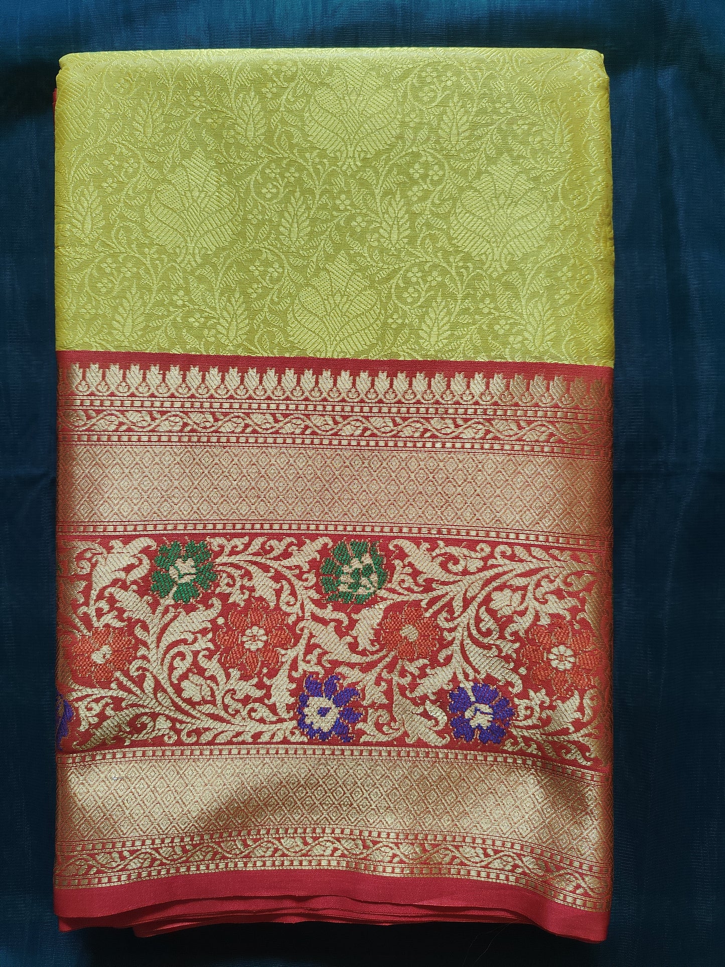 Taanchui silk saree ( semi)