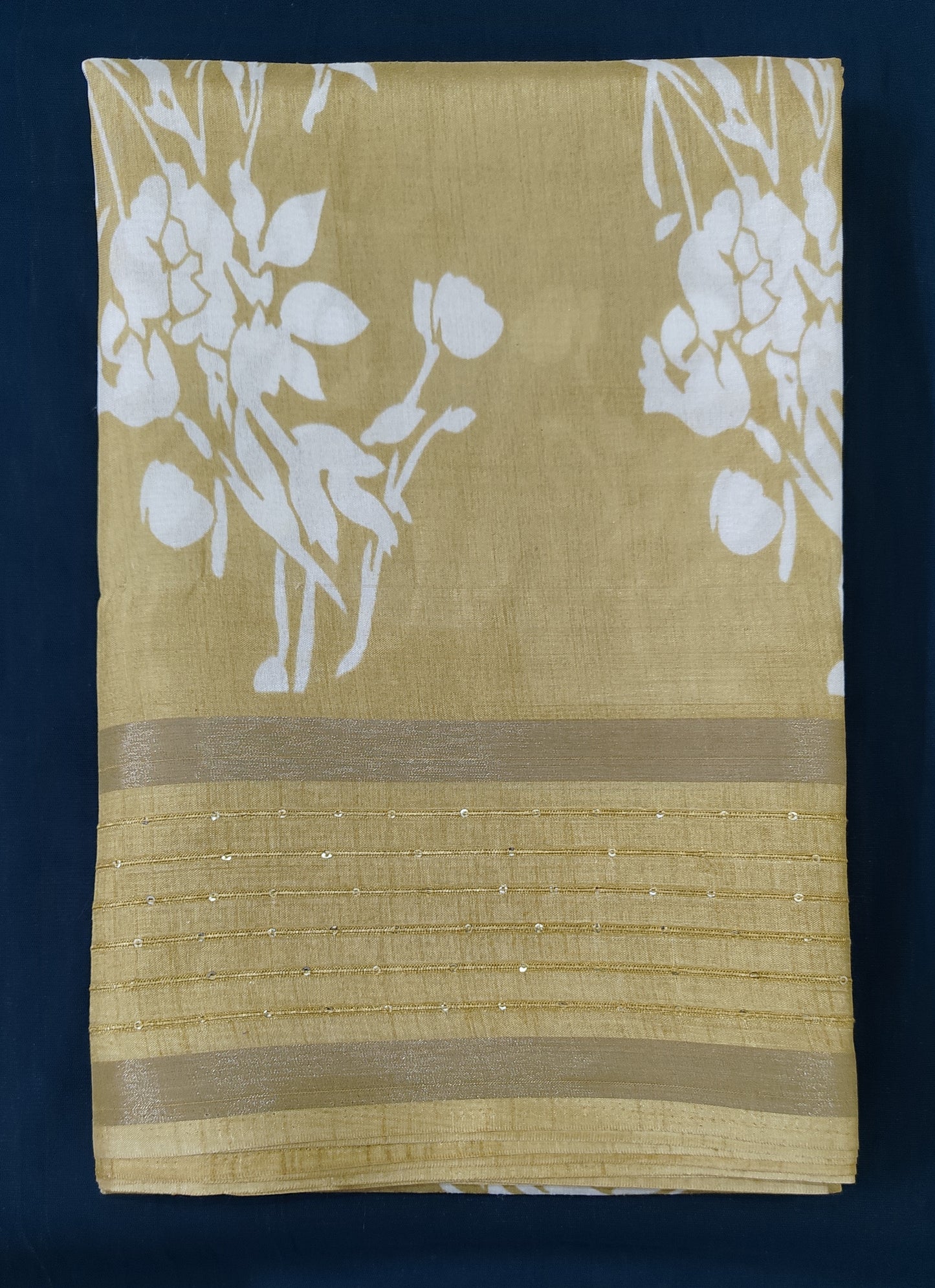 Dola silk saree ( semi)